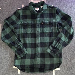 Levi’s flannel